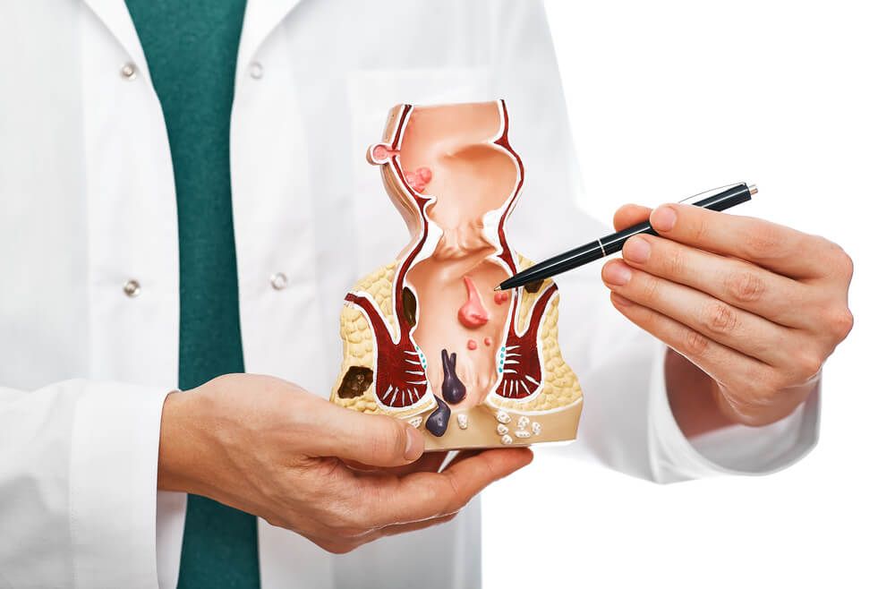 can a hemorrhoid pop